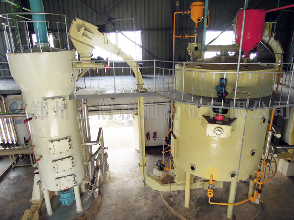 亞麻籽預(yù)榨餅浸出設(shè)備廠家就找鄭州企鵝(圖1) 浸出設(shè)備