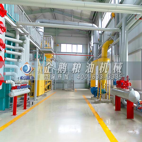 浸出大豆油加工設(shè)備,企鵝糧油品質(zhì)初心(圖1) 大豆油浸出設(shè)備